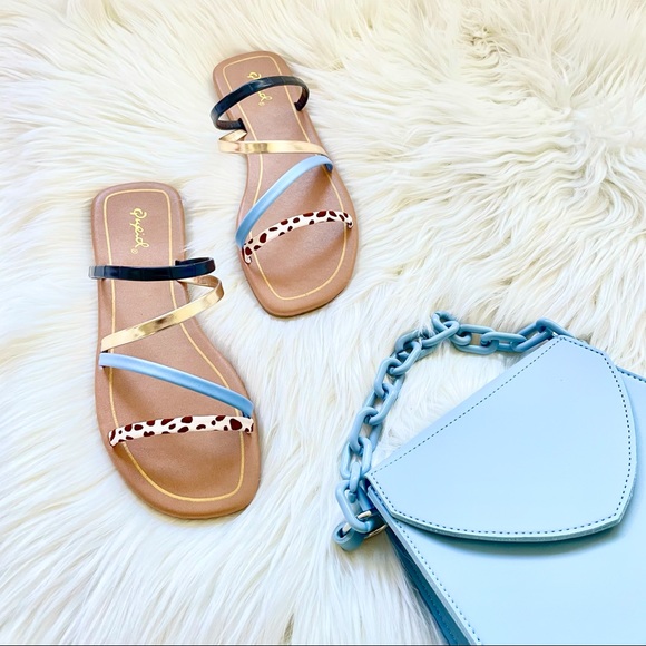 Strappy square toe slip on sandals slides flat - Picture 2 of 12